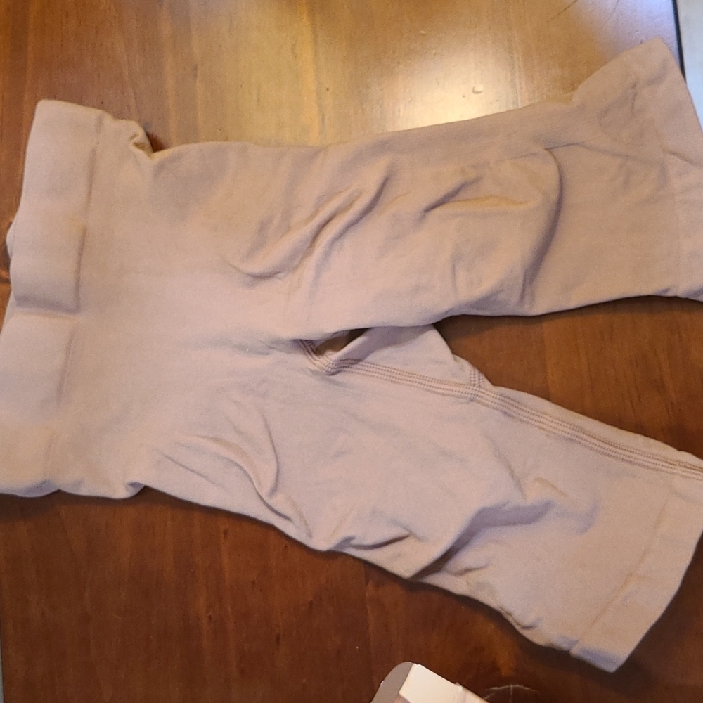 SKIMS sculpting short w/open gusset - XXS/XS Shade Sienna